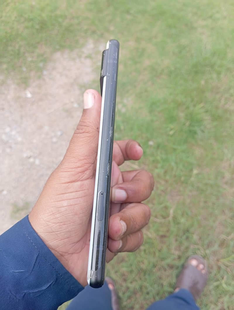 Google Pixel 6 4