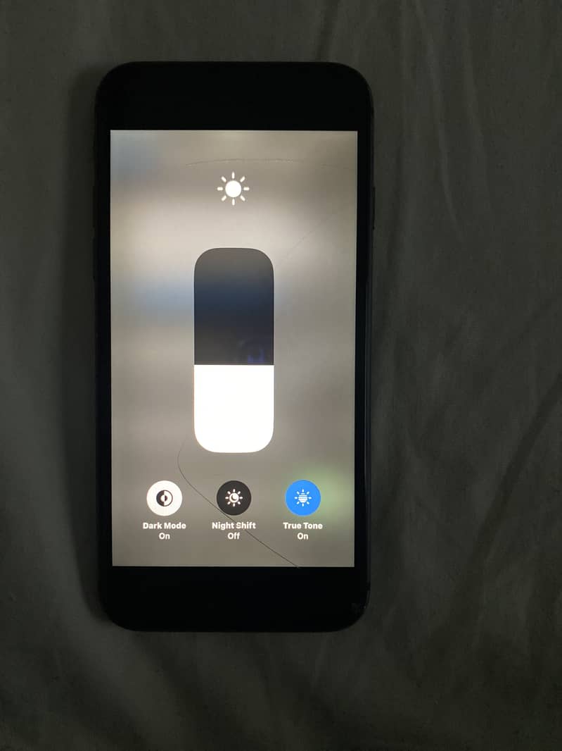 Apple iPhone 8 5