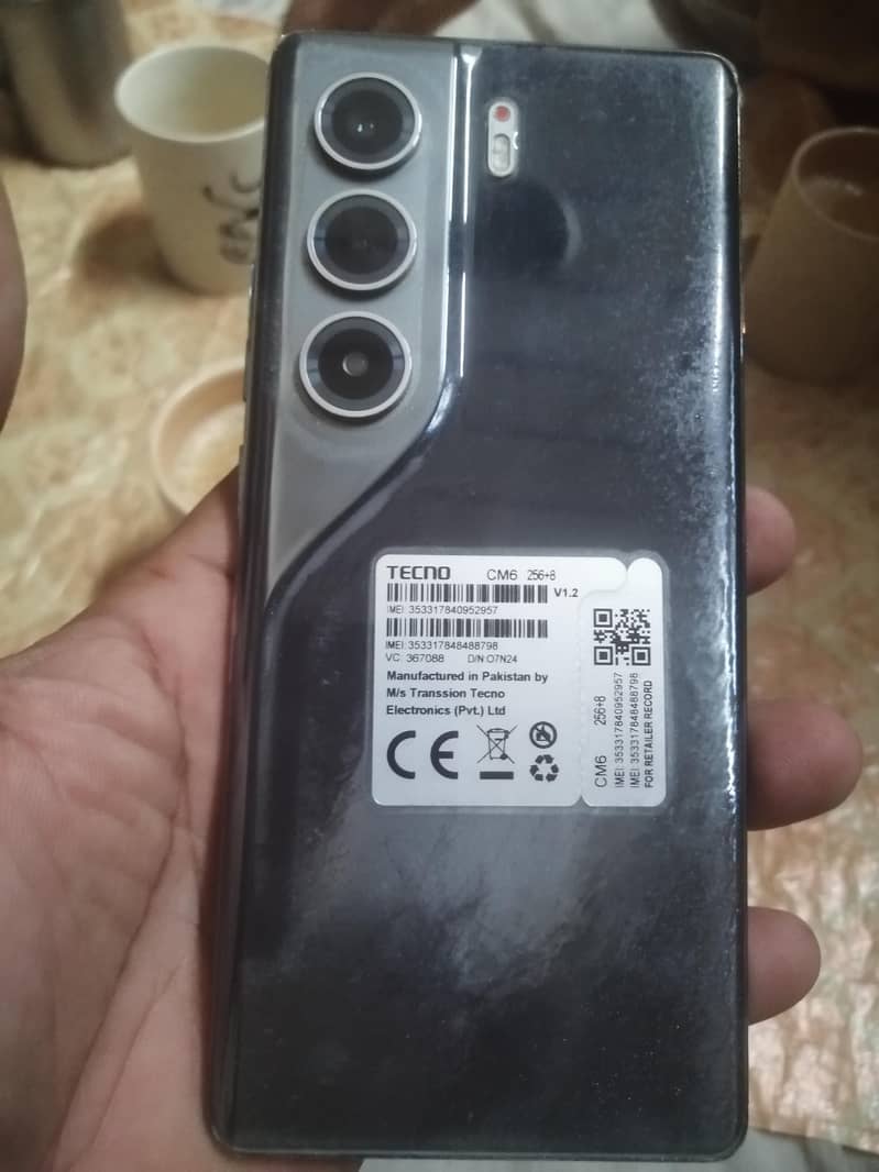 Tecno CAMON 40 Pro 7