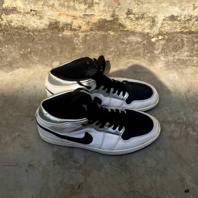 Nike shoes