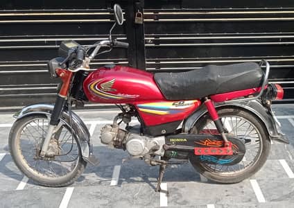 Honda cd 70 model 2015 red color good condition