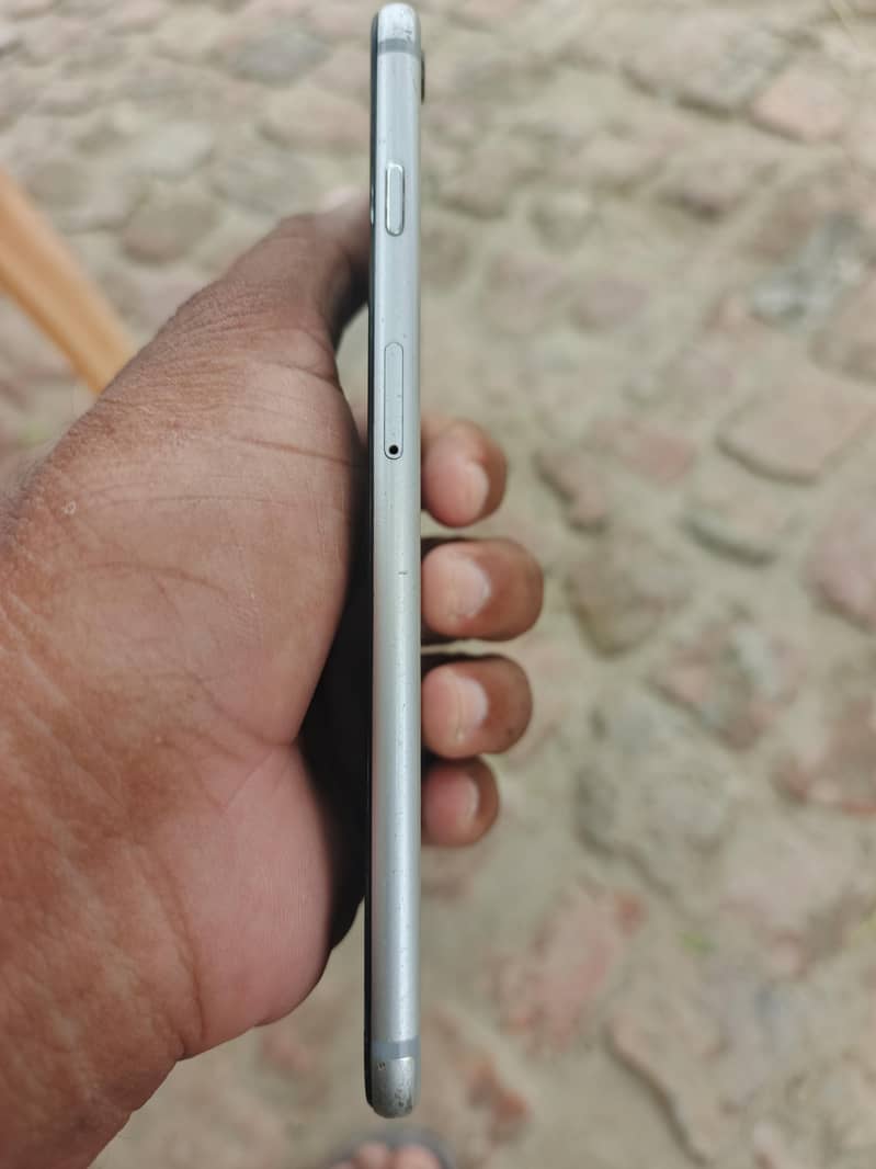 Apple iPhone 6 Plus 5