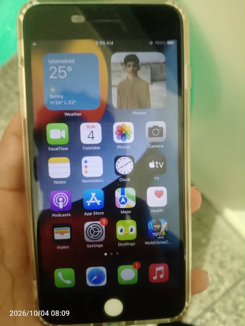 Apple iPhone 7 Plus 1