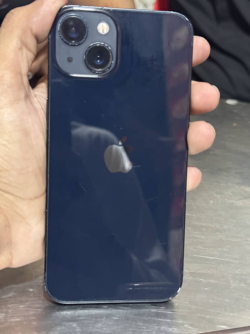 Apple iPhone 13 0