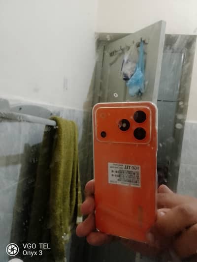 VGO TEL ONYX 3 and Audionic hammer headset Selling in emergency