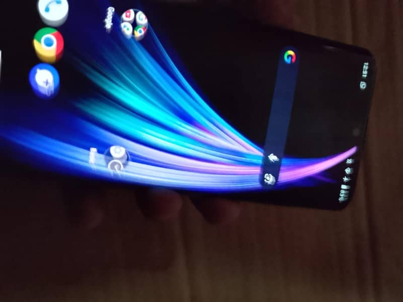 Sharp Aquos Zero 2 1