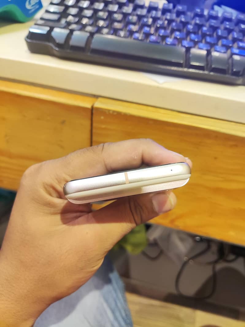 Google Pixel 8 1