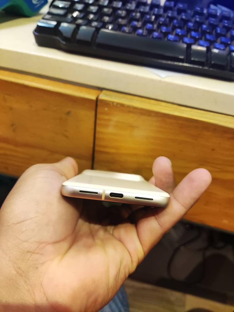 Google Pixel 8 2