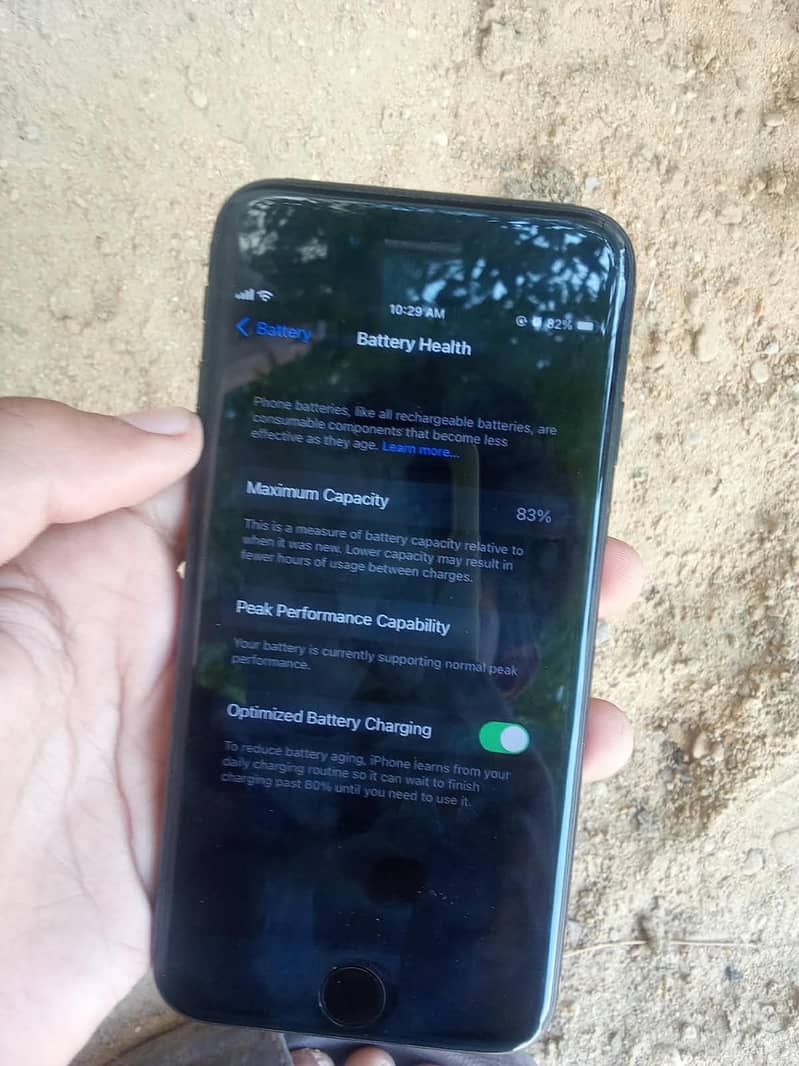 Apple iPhone 7 1