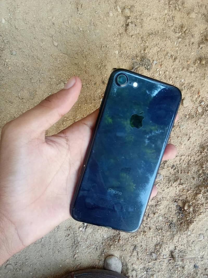 Apple iPhone 7 6