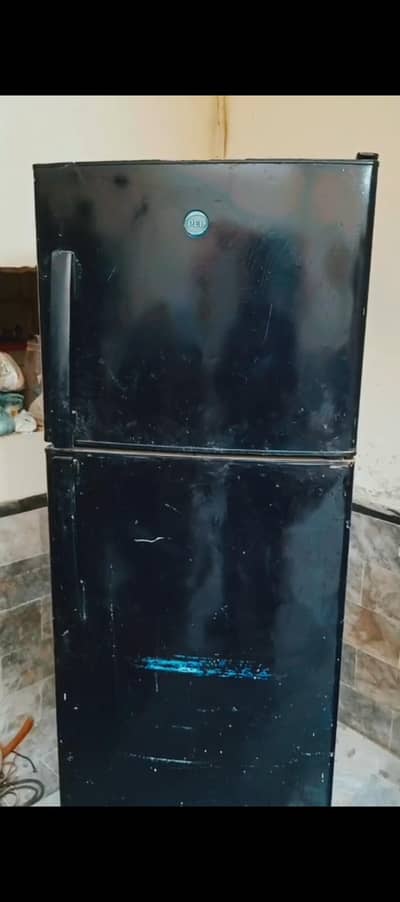 Large Fridge Good Condition