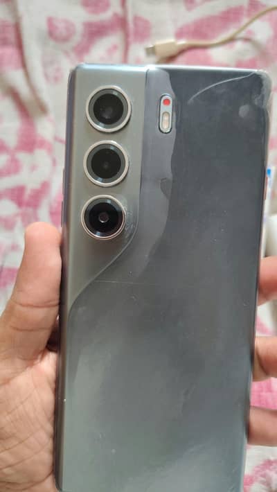TECNO CAMMON 40 PRO