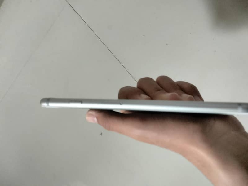 Apple iPhone 6 Plus 3