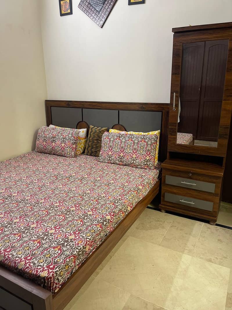 bed one side table dressing without mattress 0
