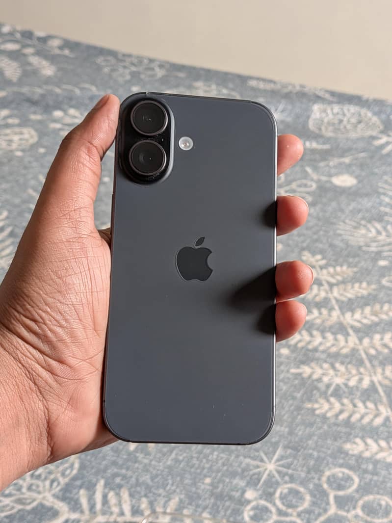 Apple iPhone 17 1
