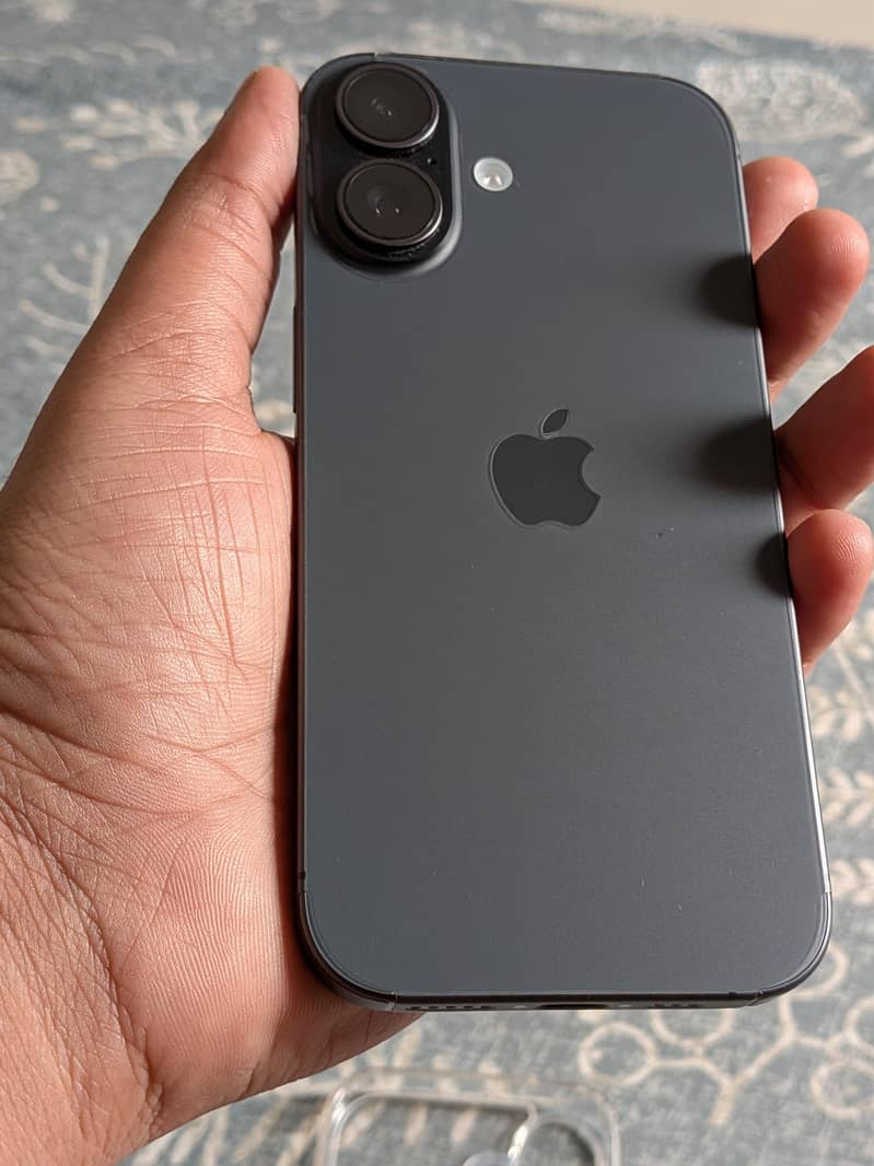 Apple iPhone 17 3