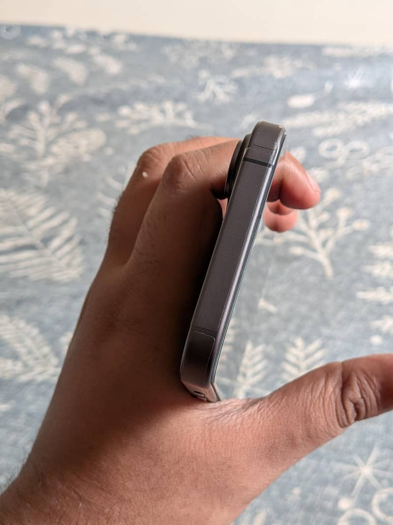 Apple iPhone 17 4