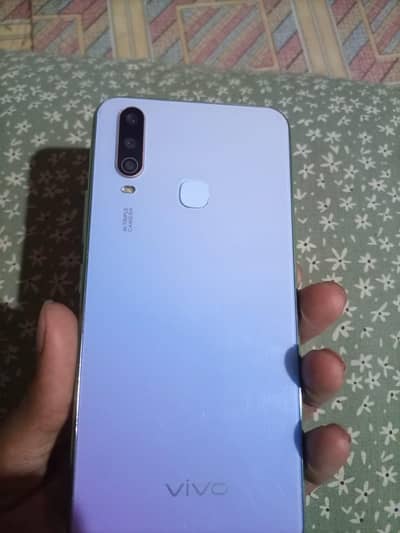 Vivo Y17