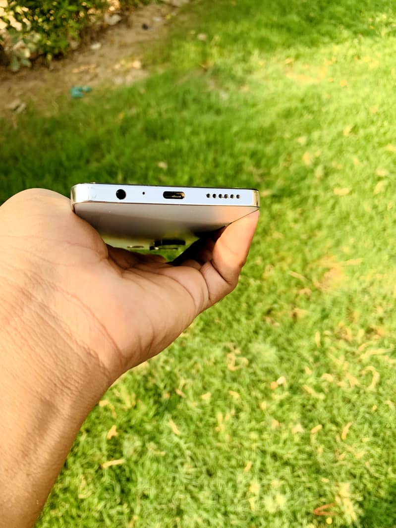 Tecno CAMON 20 4