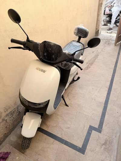 electric bike Scooty mint condition