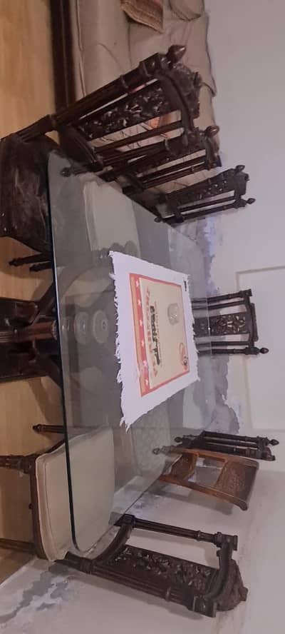 Dining table with 6 repairable chairs