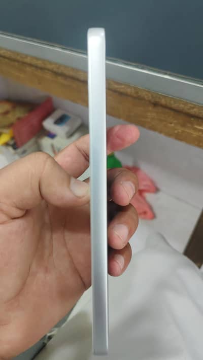 vivo y400