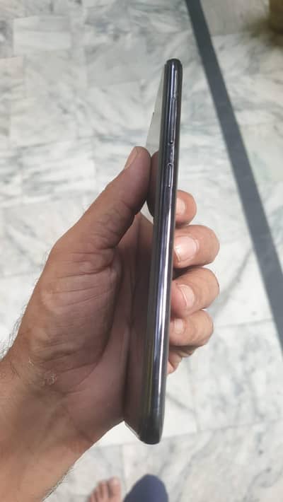 Samsung Mobile A70