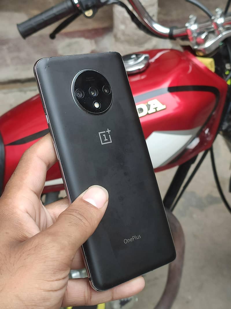 One Plus 7T 1