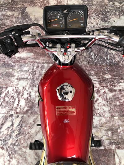 CG 125 self start  25 / 26 model
