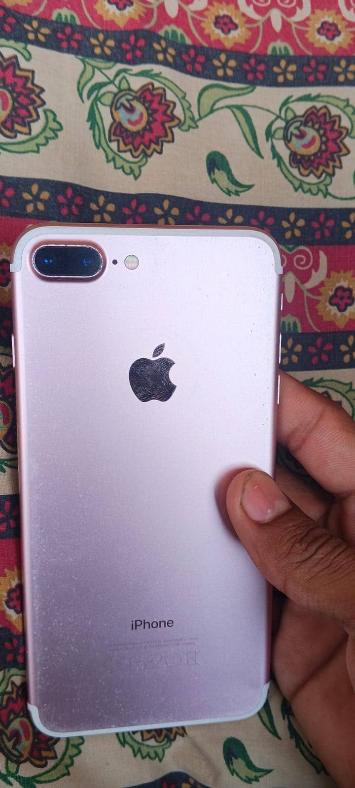 Apple iPhone 7 Plus 4