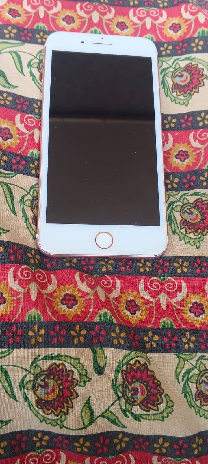 Apple iPhone 7 Plus 6