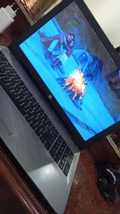 Hp ka laptop hy ram 8 gb storage 512