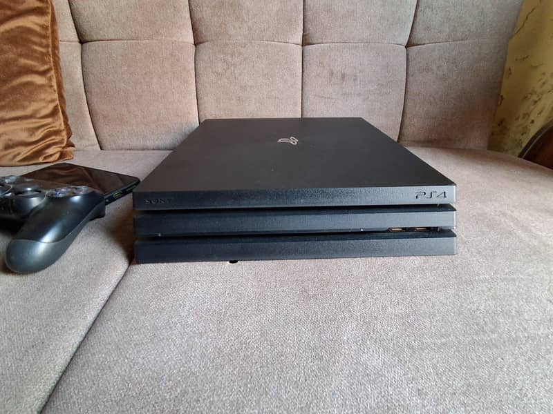 PlayStation4 Pro 1