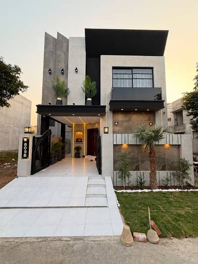 A Five Marla Bold Contemporary Home Where Style Meets Comfort