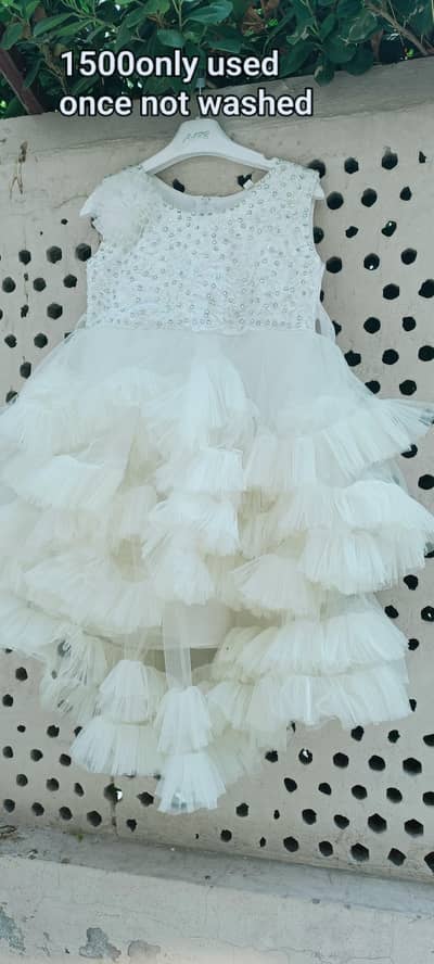 wedding dresses for sale on reasonable price will be negotiable