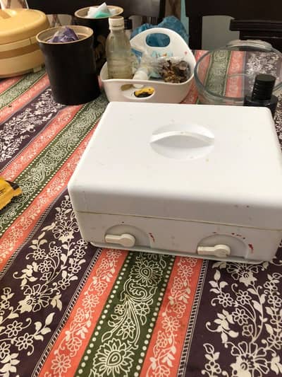 Hot wax machine
