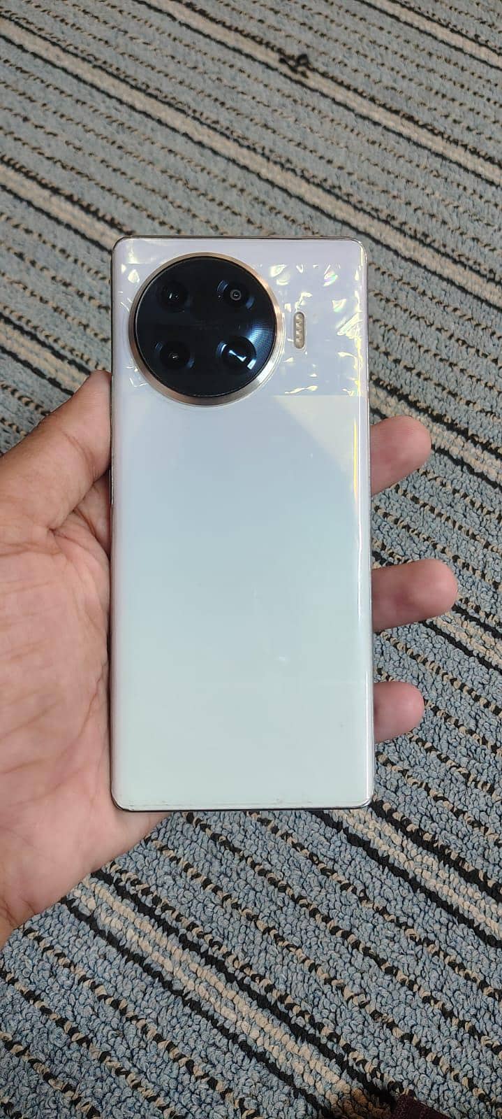 Tecno Spark 20 Pro Plus 0