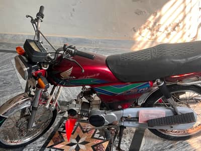 Honda CD 70 2018 Model Full Body PPF Film Black Wrap