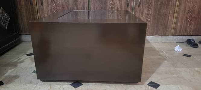 wood table condition 10 by 10