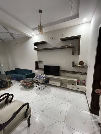 Sector I 5 Marla house available for rent park face