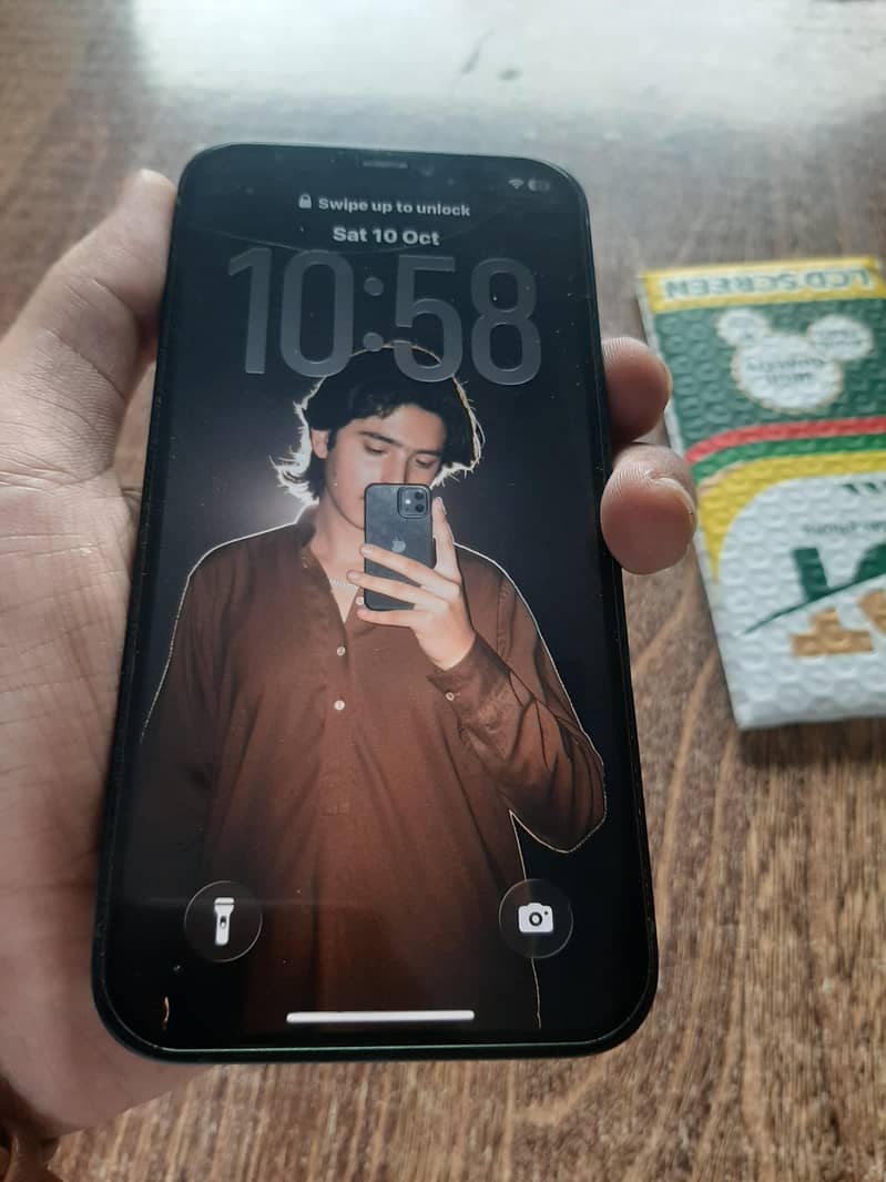 Apple iPhone 12 1