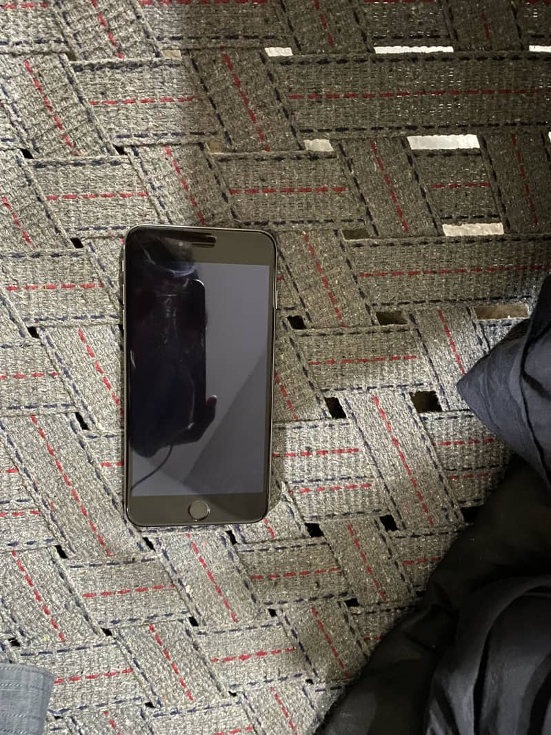 Apple iPhone 6S Plus 1