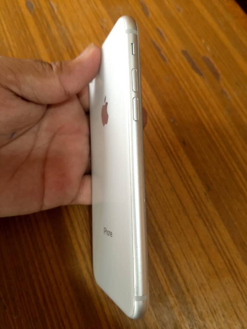 iPhone 8 non pta 1