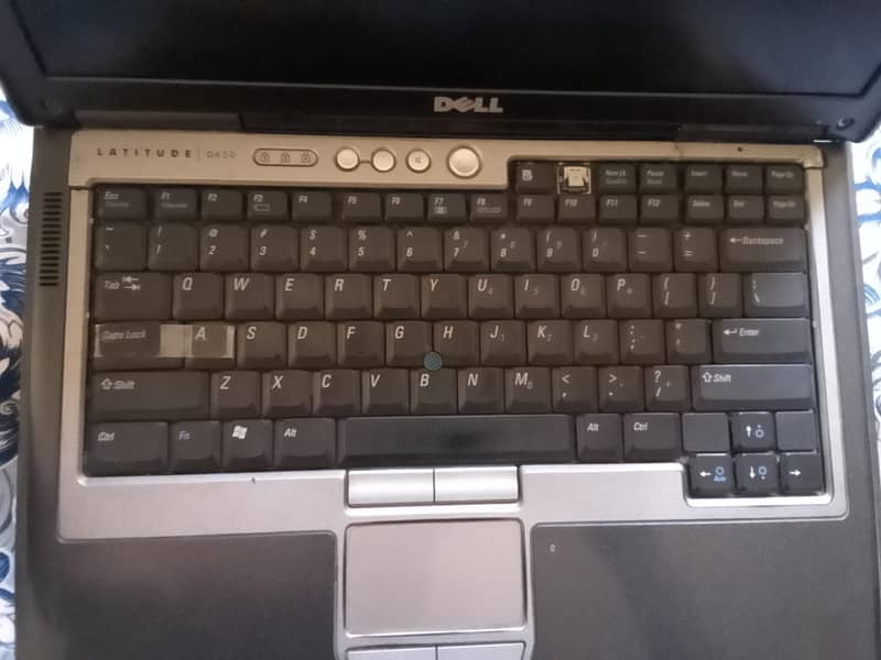 Latitude D620 1