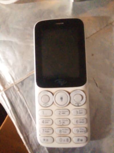 Me sahiwal SE hu used phone