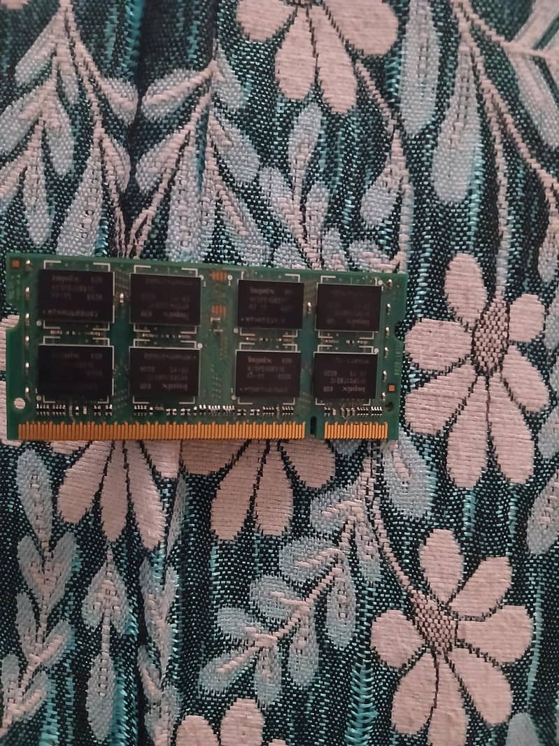 2GB RAM 1