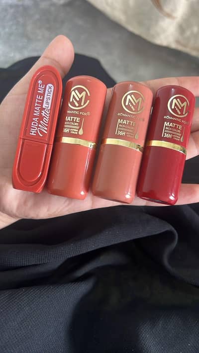 Lipstick for Sale | Beautiful Shade | Good Condition