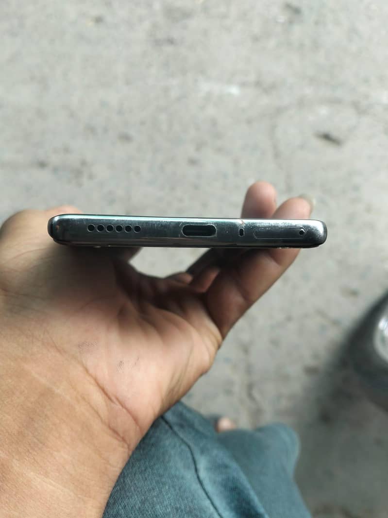 Tecno CAMON 40 Pro 4