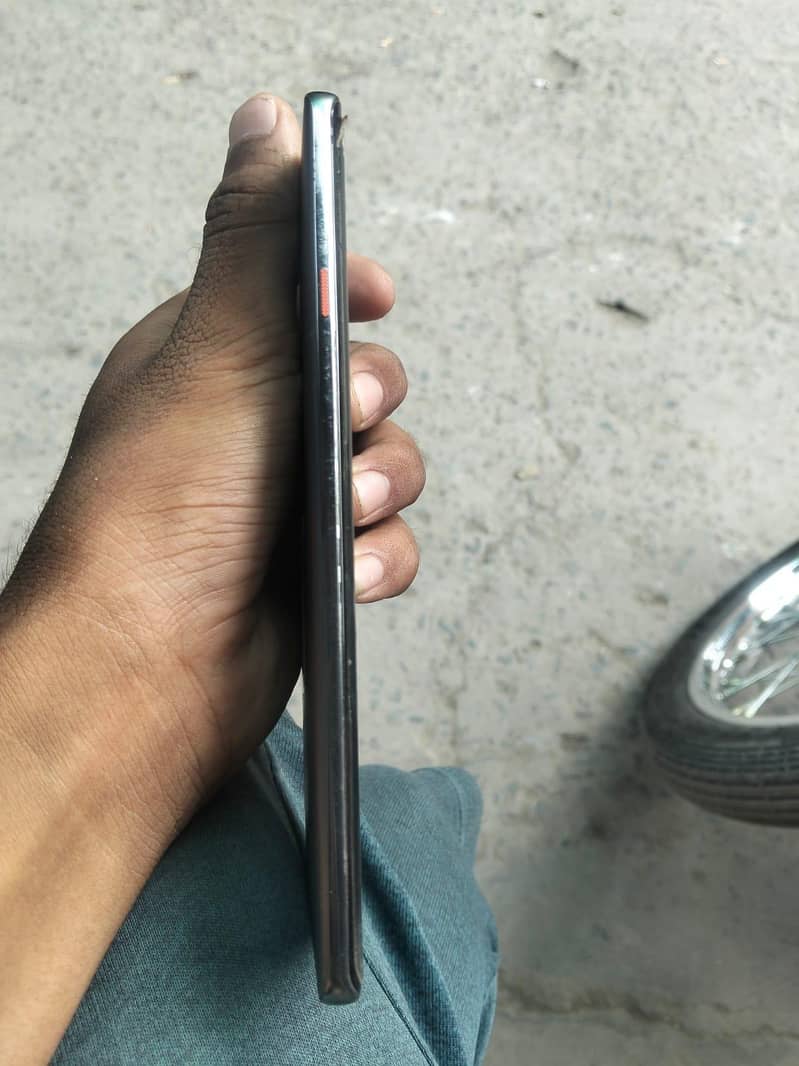 Tecno CAMON 40 Pro 5