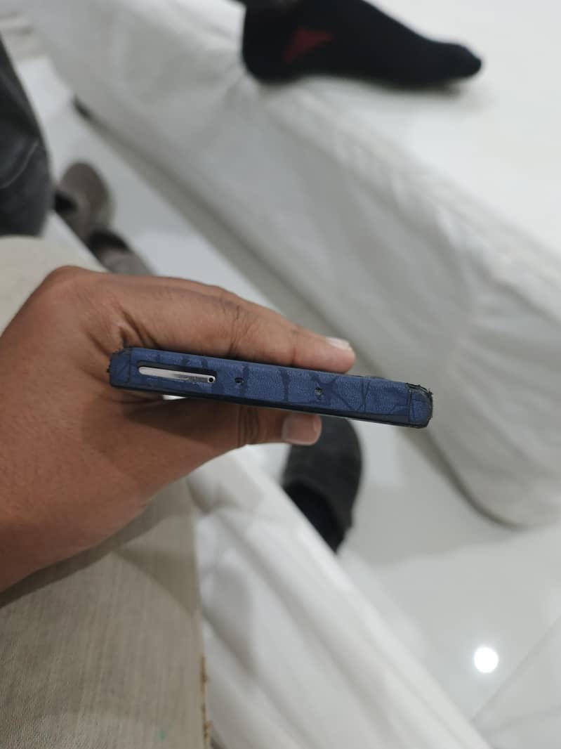 Samsung Mobile Note 10 Plus 2